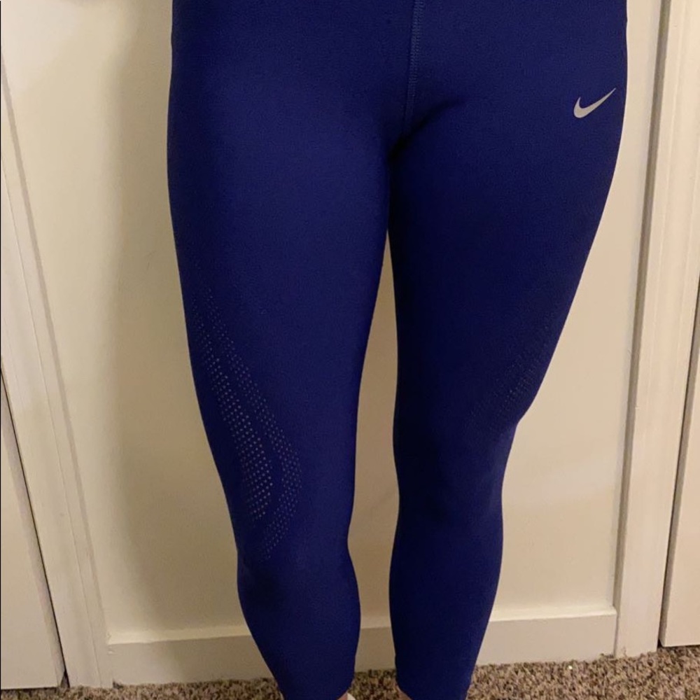 Royal Blue Nike cropped leggings with mesh details